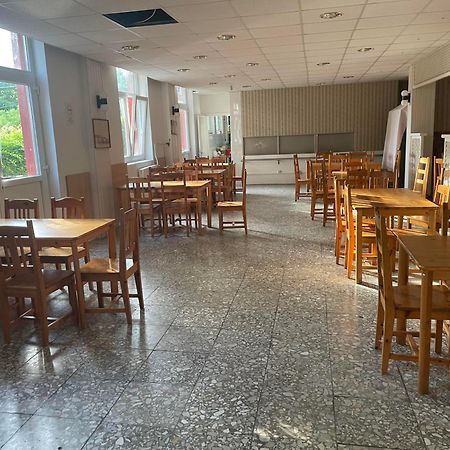 Tifani Szallo Hotel Balatonlelle Exterior foto